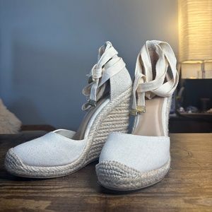 JF Espadrilles wedges size 6 white linen